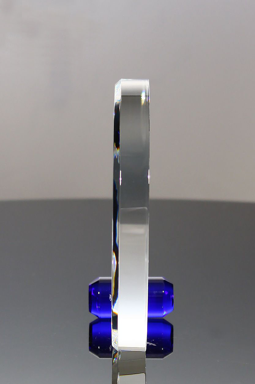 Crystal Circle with Blue Crystal Stand for Recognition Awards