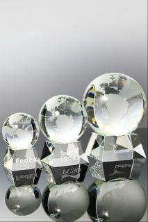 World Globe Leadership Award (#5017, #5018, #5019)