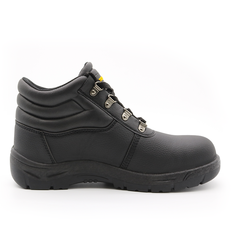 Oil Slip Resistant Puncture Proof PVC Safety Shoes Steel Toe
