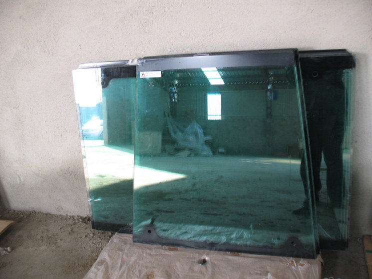 Sdlg LG936 LG938 LG956 LG958 LG968 Cab Parts Rear Glass 4190000949