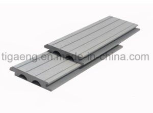 El alto panel WPC-Hecho resistente del Decking de agua de la buena calidad de la seguridad