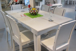 Glass Dining Tables - The Elegent Choice For Dining Room Furniture