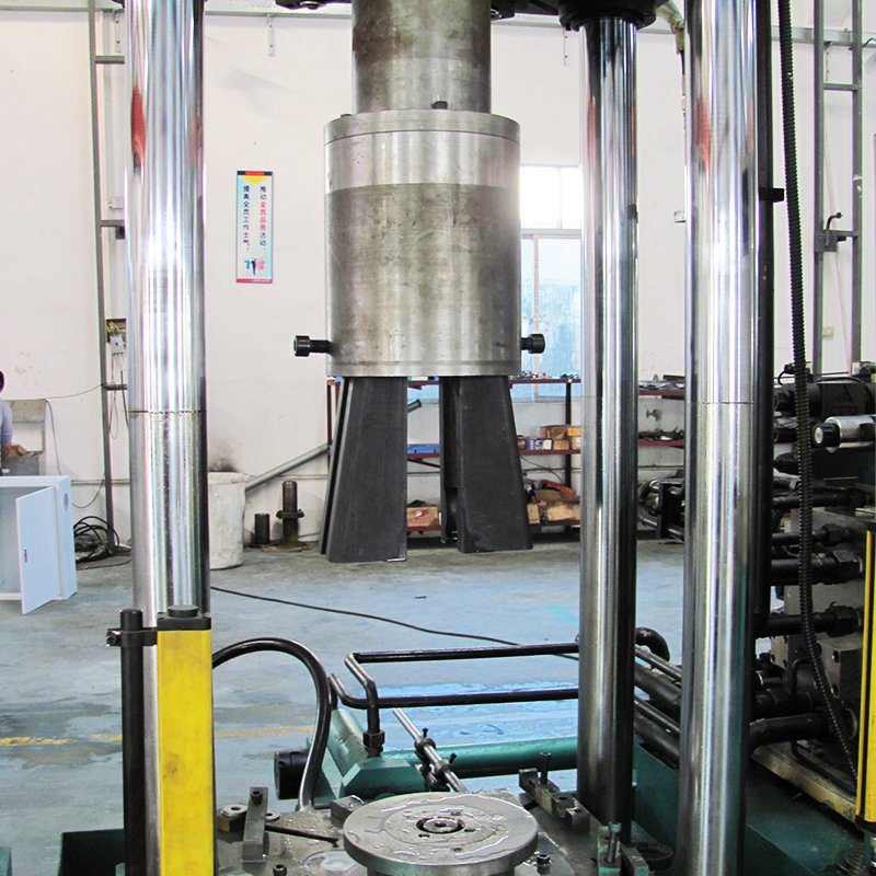 Stainless Steel Water Bottle Making Machines Water Bulging Machine Vacuum Flask Machine
