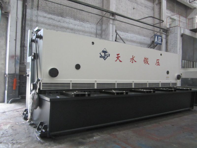 Cizalla hidráulica de guillotina para cortar 6m de placa de acero (QC11Y-8X6000)