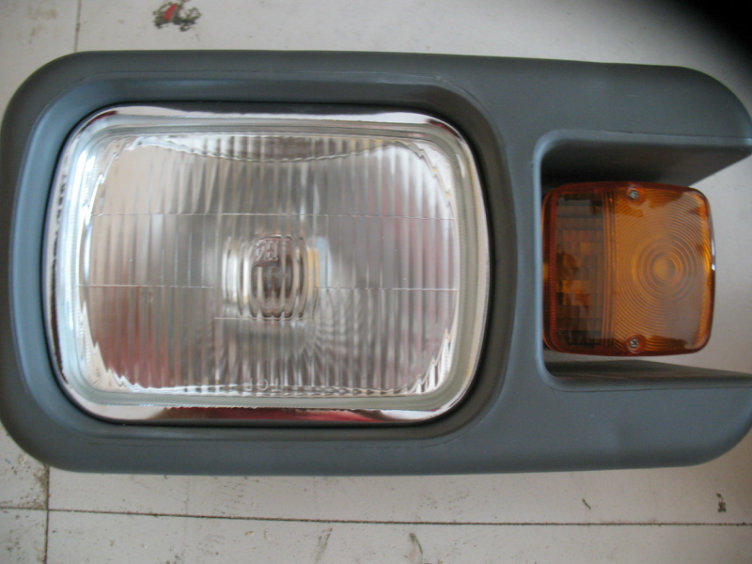 China Brand Sdlg LG936L Wheel Loader Spare Parts Front Right Headlamp Lfrd-24V 4130000205