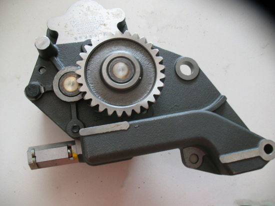 Sdlg LG956L Front End Wheel Loader Deutz Engine Spare Parts Oil Pump Az1500070021A 4110000556003
