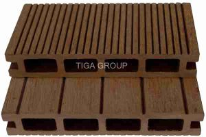 Planche ext&eacute;rieure de Decking de l'utilisation WPC d'anti plaque en bois de Corrossion Vinlye