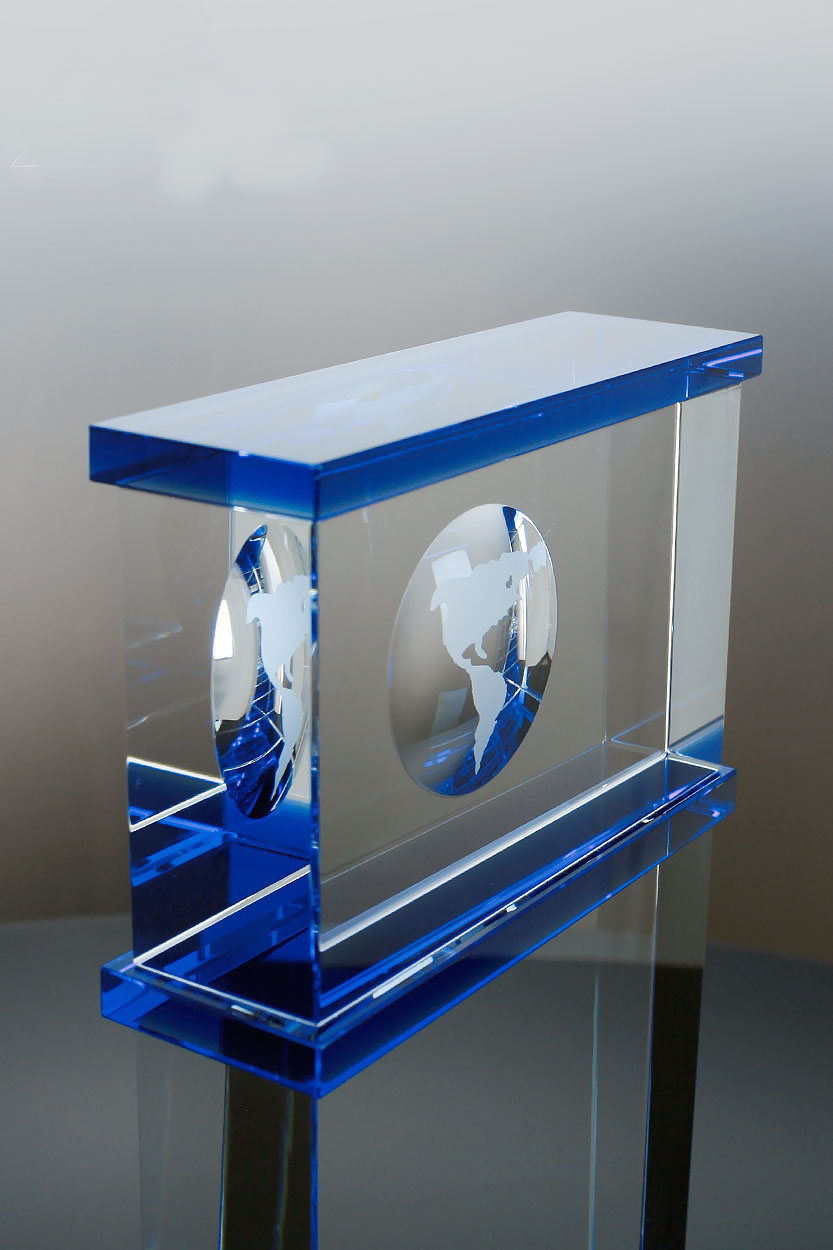 Popular Trophies Sedgwick Corporate Crystal Globe Award (5350, 5351)