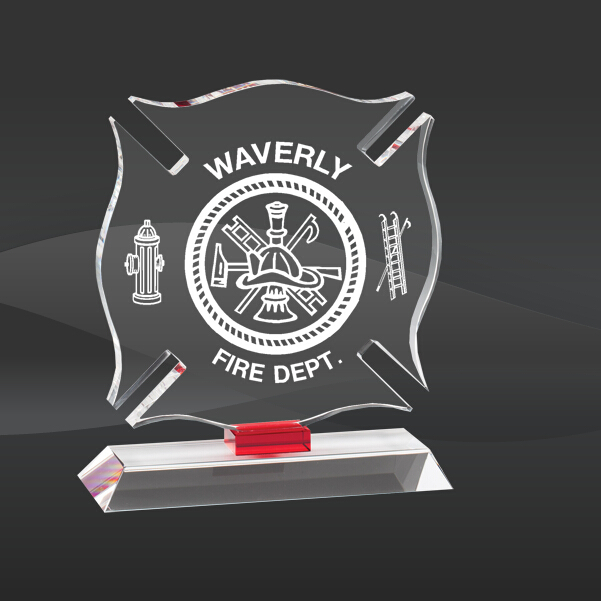 Maltese Cross Crystal Award (D-CRY468)