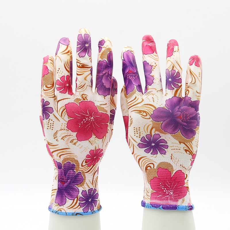 Anti Slip Waterproof Women Fashionable Floral Nitrile Garden Gloves