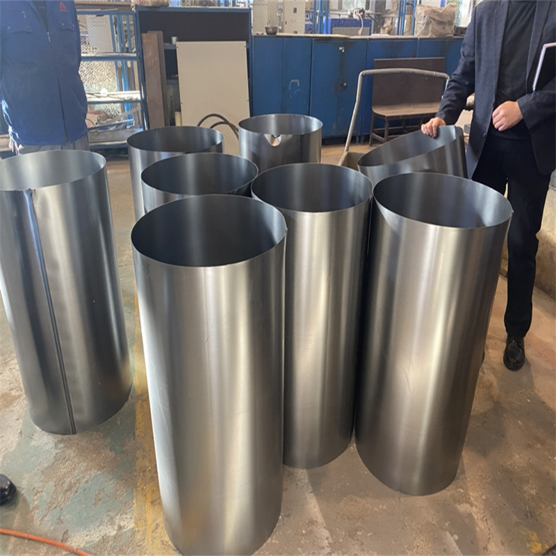 Full Automatic Standard Closed Type Steel Barrel Welding Machine