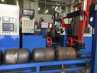 LPG Cylinder Body Welding Machine with Tracking Device