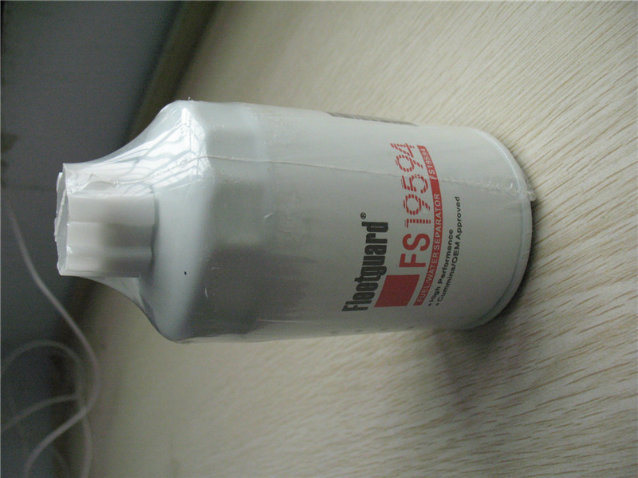 Commins Fs19594 Oil Filter for Wheel Loader