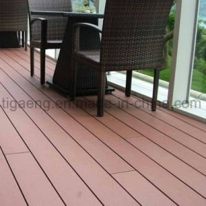 2017 &eacute;tage ext&eacute;rieur antid&eacute;rapage de Decking du mod&egrave;le neuf WPC pour l'Europe