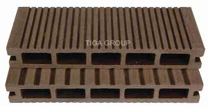 Tabl&oacute;n pl&aacute;stico de madera del suelo WPC Vinyle de la prueba del agua del surtidor de China