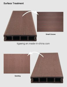 Suelo pl&aacute;stico de madera del Decking del compuesto WPC del color natural para el jard&iacute;n