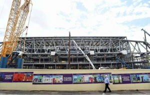 Taller de acero del metal de la fabricaci&oacute;n del calibrador ligero con la oficina