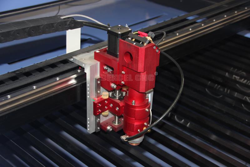 co2 laser cutter following head cortador del laser del CO2 después de la pista