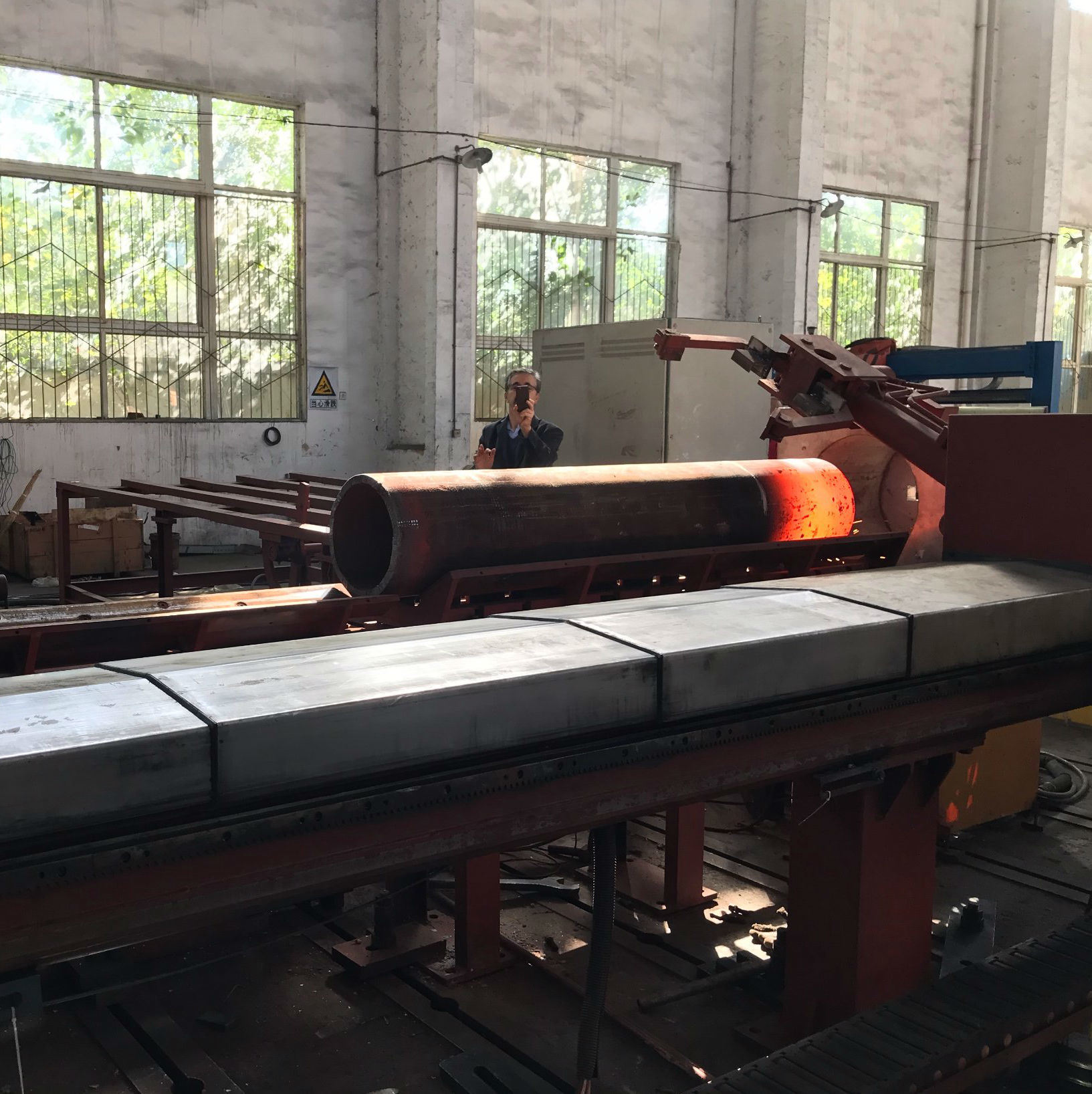 Seamless Steel Cylinder Hot Spinning Machines