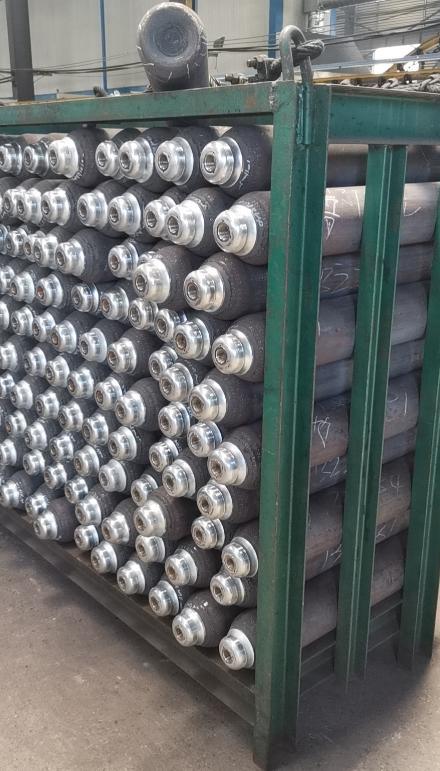 Automatic CNG Gas Cylinder Embossing, Oxygen Cylinder Neck Coding/Marking Machine^