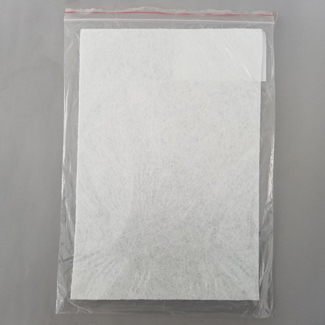 玻璃纤维复合毡 340g：玻纤毡+平纹聚酯表面毡