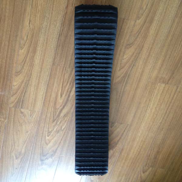 Rubber Track for agriculture/robot (136x45x41)