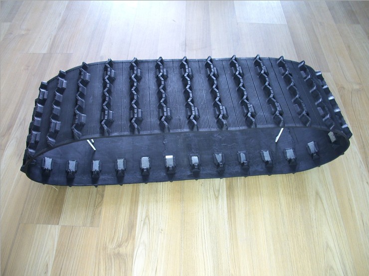 Rubber Track (255X64x27)