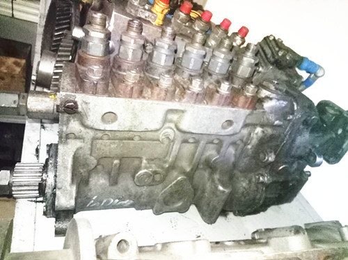 Komatsu Loader Pump 6222-73-1212 for Wheel Loader Wa350-3