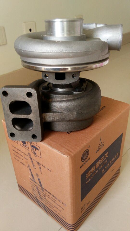Td226b /Wp6g125e22 Engine Turbocharger 13030164 for Wheel Loader.
