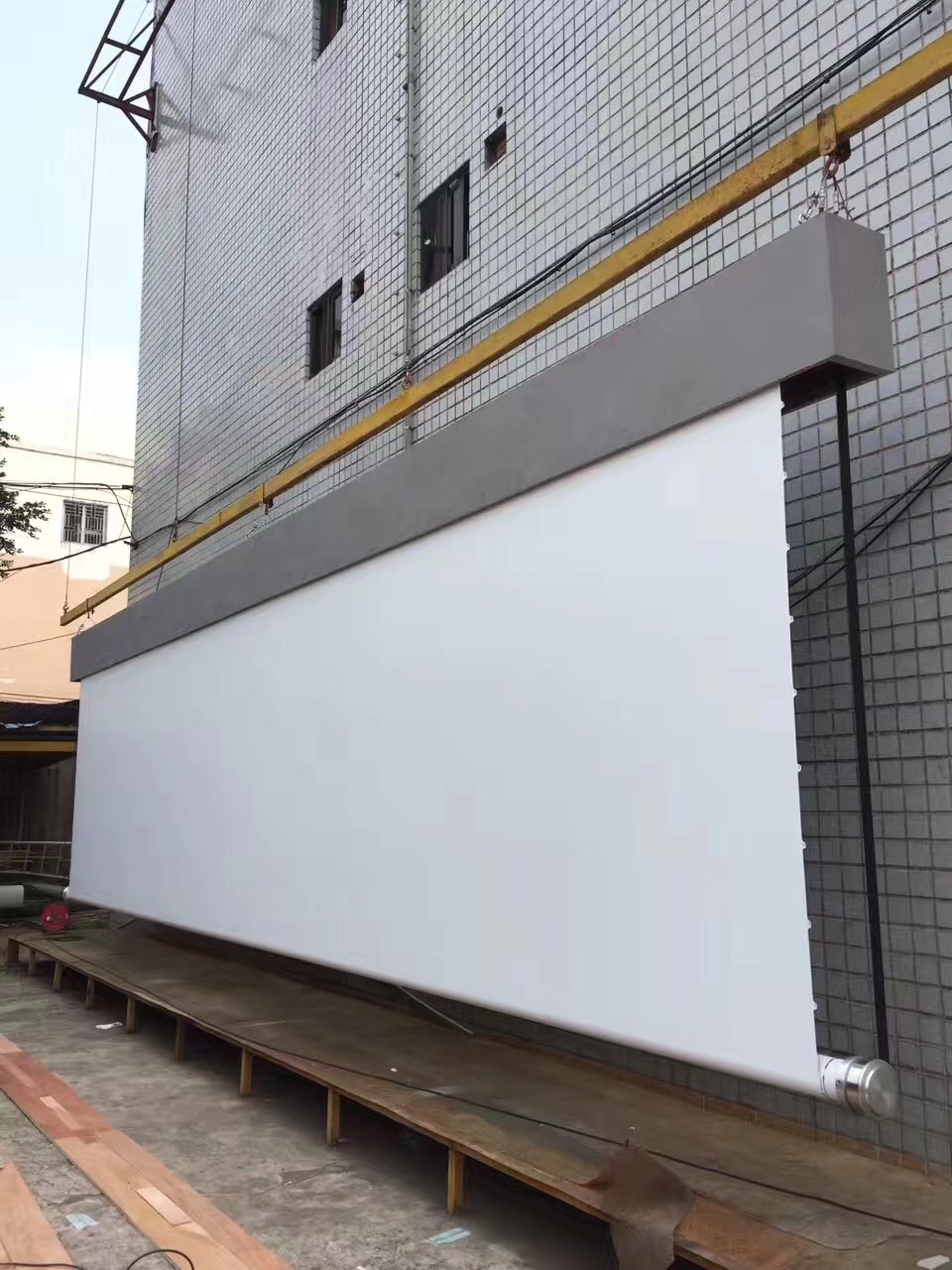 Large 400 Inch Motorized Electric Projector Screen With Remote