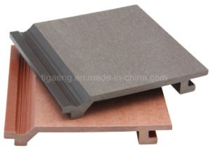 Panneau compos&eacute; de plastique en bois imperm&eacute;able &agrave; l'eau de Decking de WPC pour la piscine