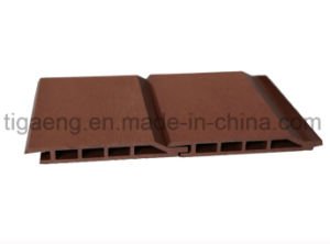 Mat&eacute;riau ext&eacute;rieur r&eacute;sistant au feu du Decking WPC de prix usine de qualit&eacute;