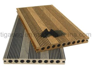Suelo hueco resistente conveniente del Decking de agua WPC de la instalaci&oacute;n