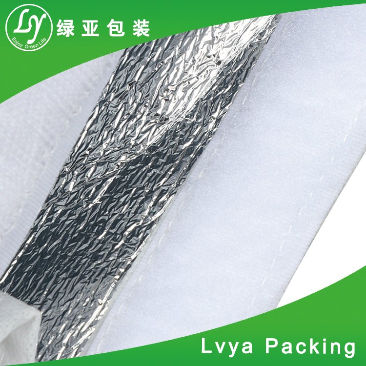 Customized thermal lined cooler bag