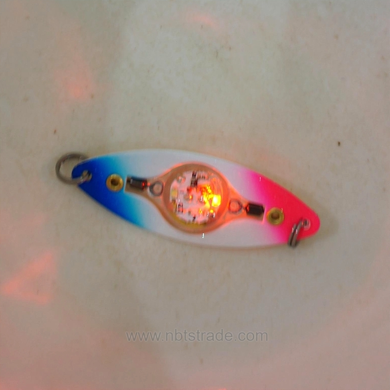 LED Metal Lure with 360 Degree Fishing Eye Light Fish Lure Light