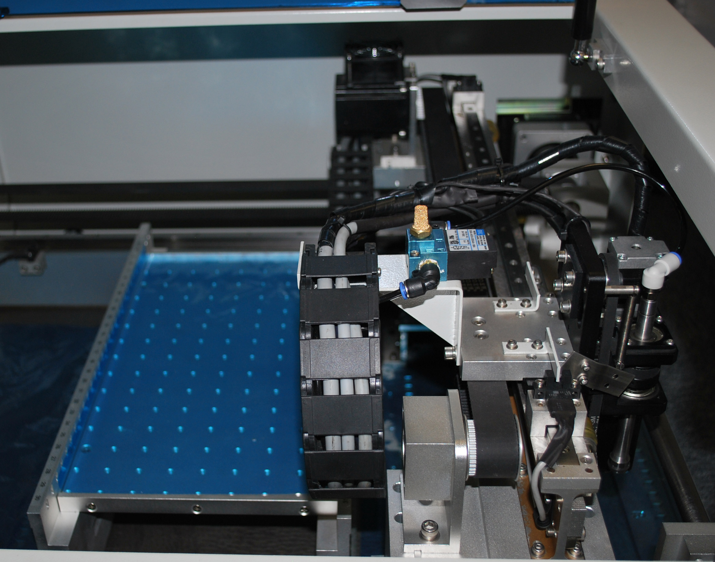 Assembleuse automatique TP300V