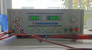 Voltage test equipment