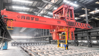 Henan Mine Carbon Block Stacking Crane