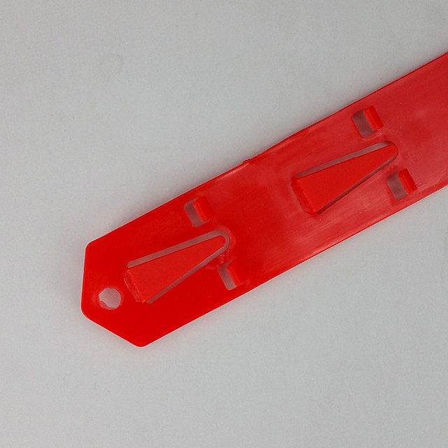 HS61530T14 Plastic PP Retail Hanging Merchandising Clips Strips W3cm Products Display For Supermarket Store Promotion L615mm In Red