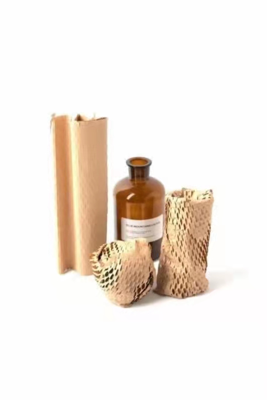 Honeycomb mesh kraft paper cutter