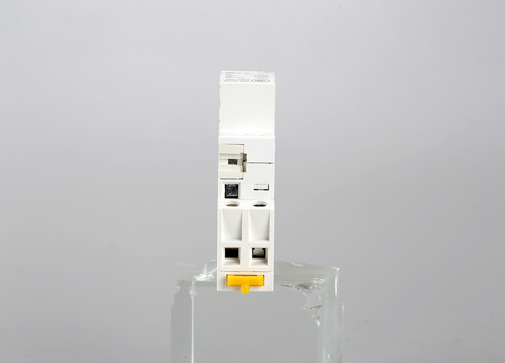 Mini contactor de WCT 16A 1P 1NC