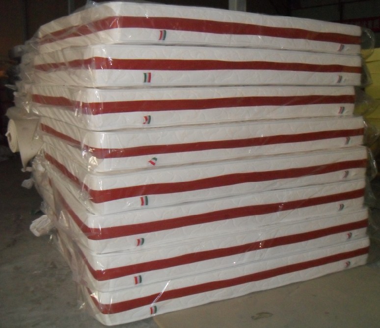 China Factory Price Rolling Foam Mattress (KM-RF01)