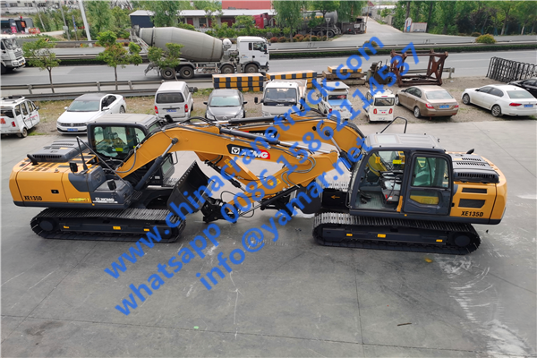 Customer order XCMG 13 ton excavator XE135D