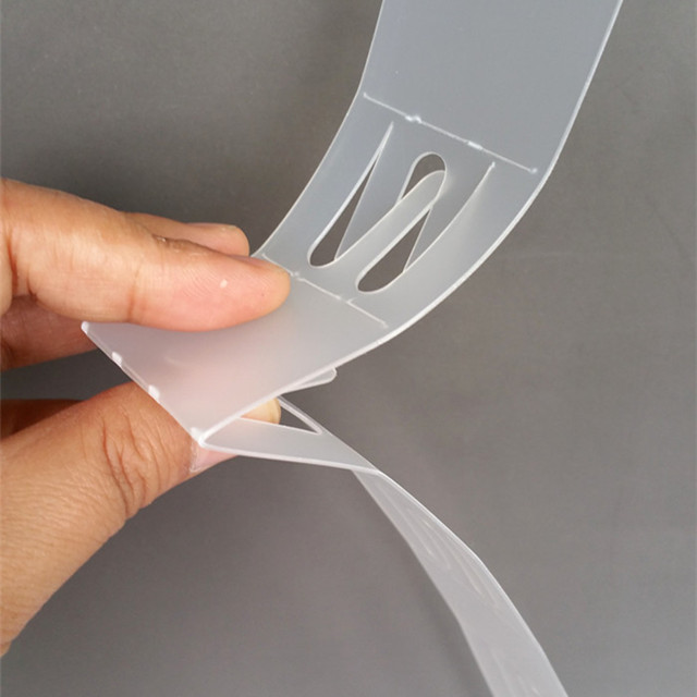 HS8340T07F Plastic Clear PP Retail Hanging Merchandising Clip Strip 12pcs Products Display In Supermarket Store L 830mm