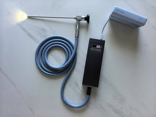Portable 30W USB Type C LED light source with light cable for endoscopy in Human Veterinary or Industrial use
