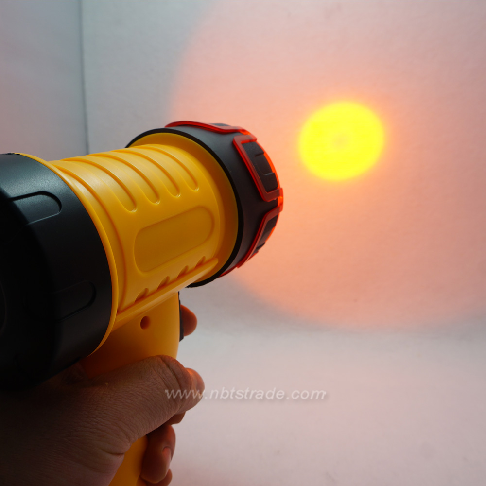 1000 Lumens Waterproof Handheld Spot Light with Red Filter 