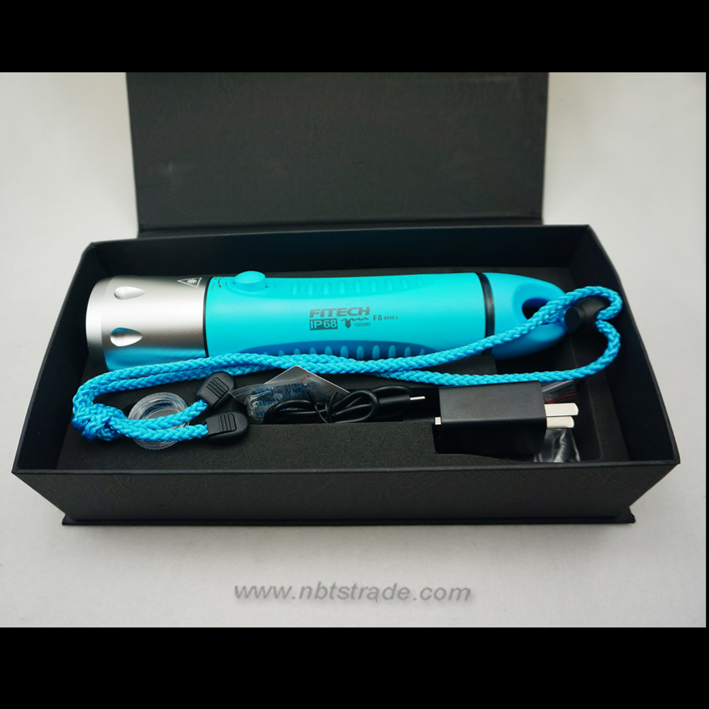 F8 LED Diving Flashlight USB Charge