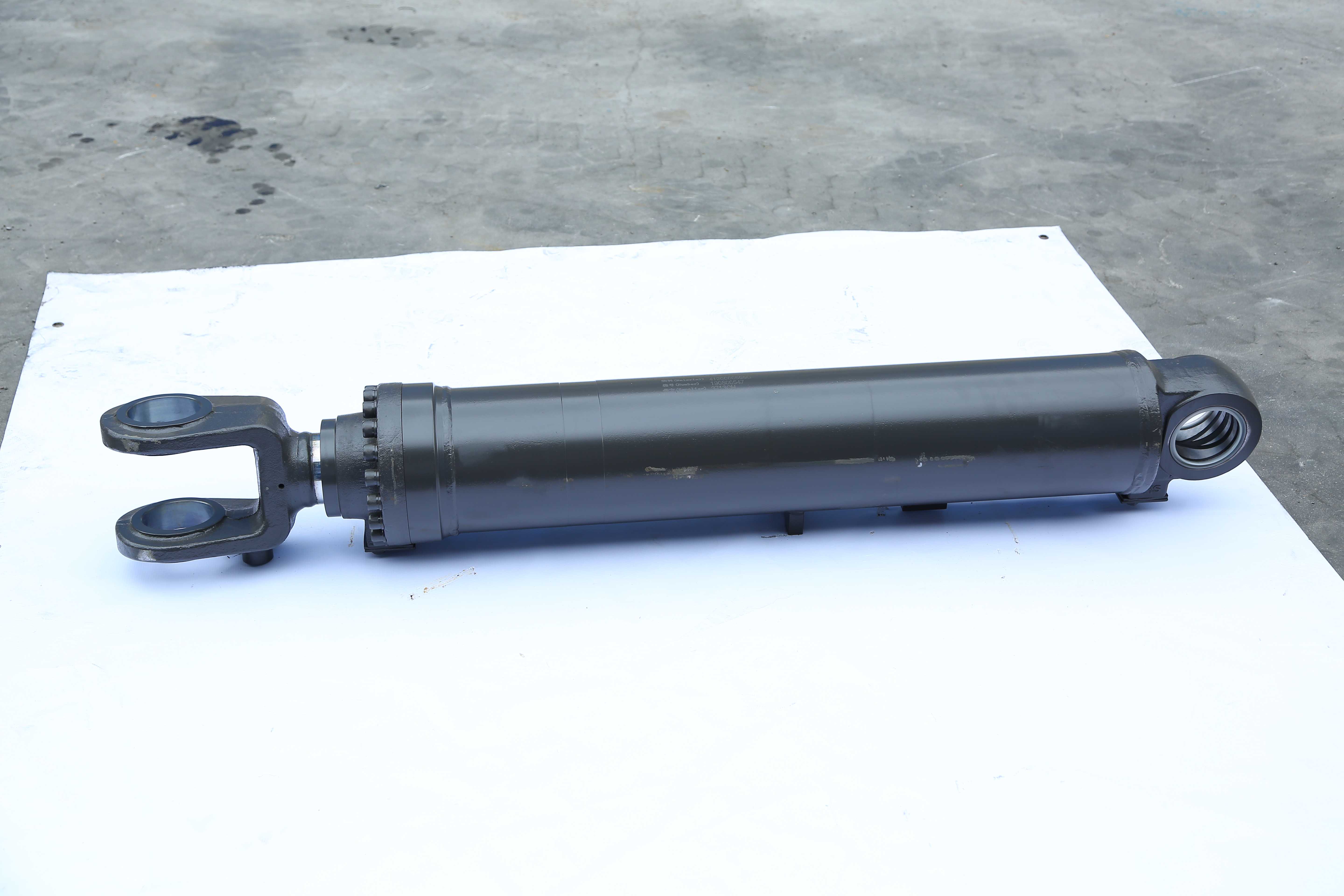 LG953DB动臂油缸4120000558