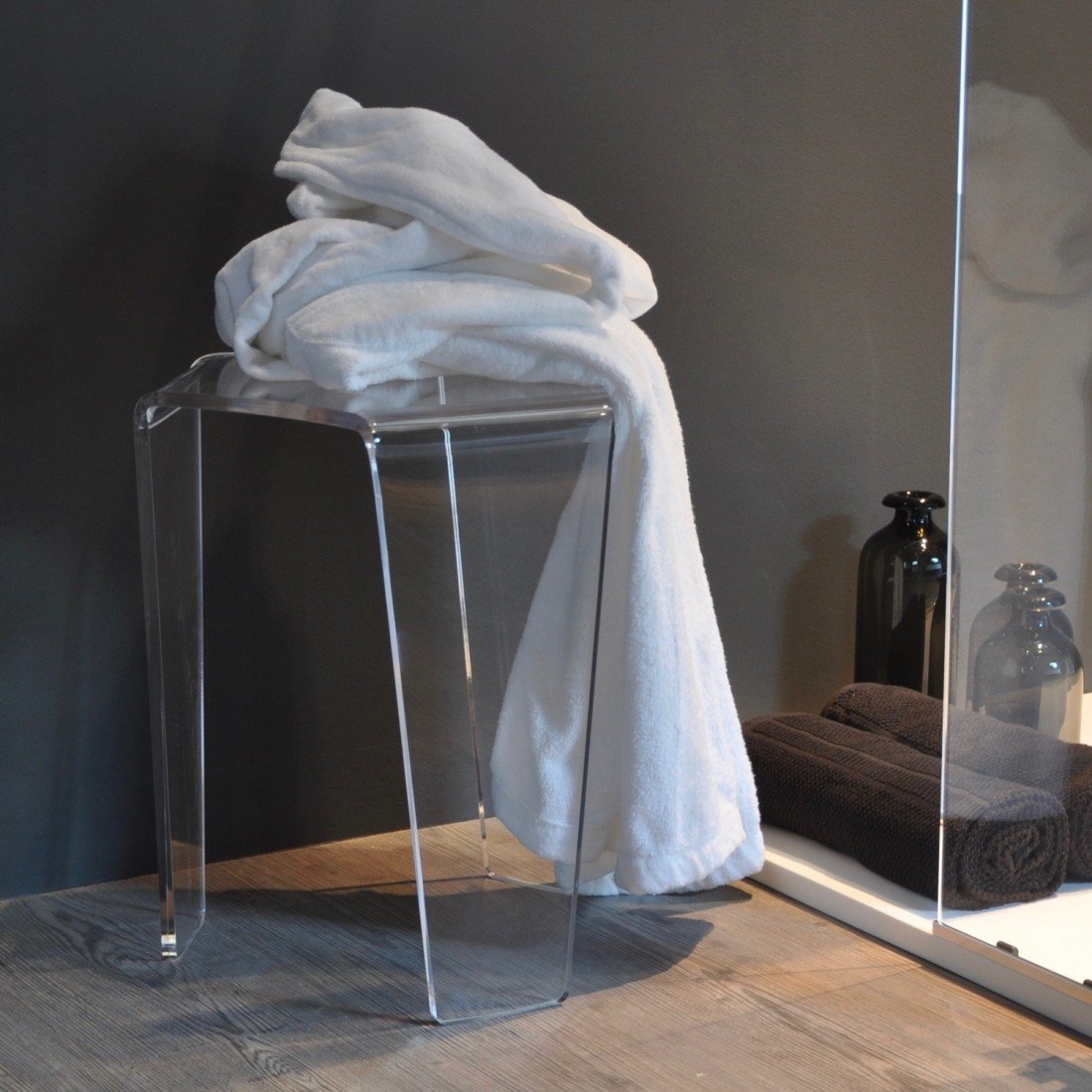 Simple Style Clear Acrylic Bathroom Furniture Shower Stool / Living