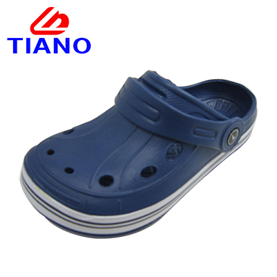 simple clogs for men